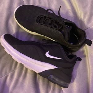 Nike Air Max Motion 2